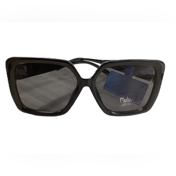 Bob Mackie | Accessories | Bob Mackie Sunglasses | Poshmark display picture 1